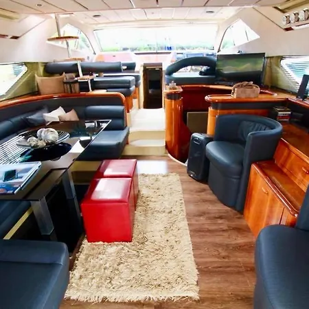 Ferretti 57 Flybridge