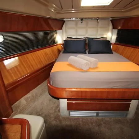 Ferretti 57 Flybridge *